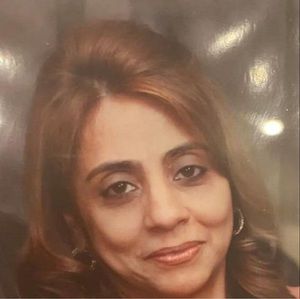 Meet your Posher, Samina